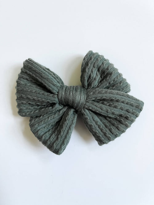 Cozy Comfort Bows